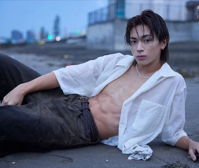 『今日好き』史上トップクラスのモテ男・内田金吾が初のデジタル写真集を発売!「8月の誕生日を迎える前、"17歳最後の夏"に撮影しました!」